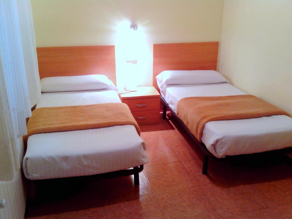 Hotel Rc Ramon Y Cajal Cuenca  Rum bild